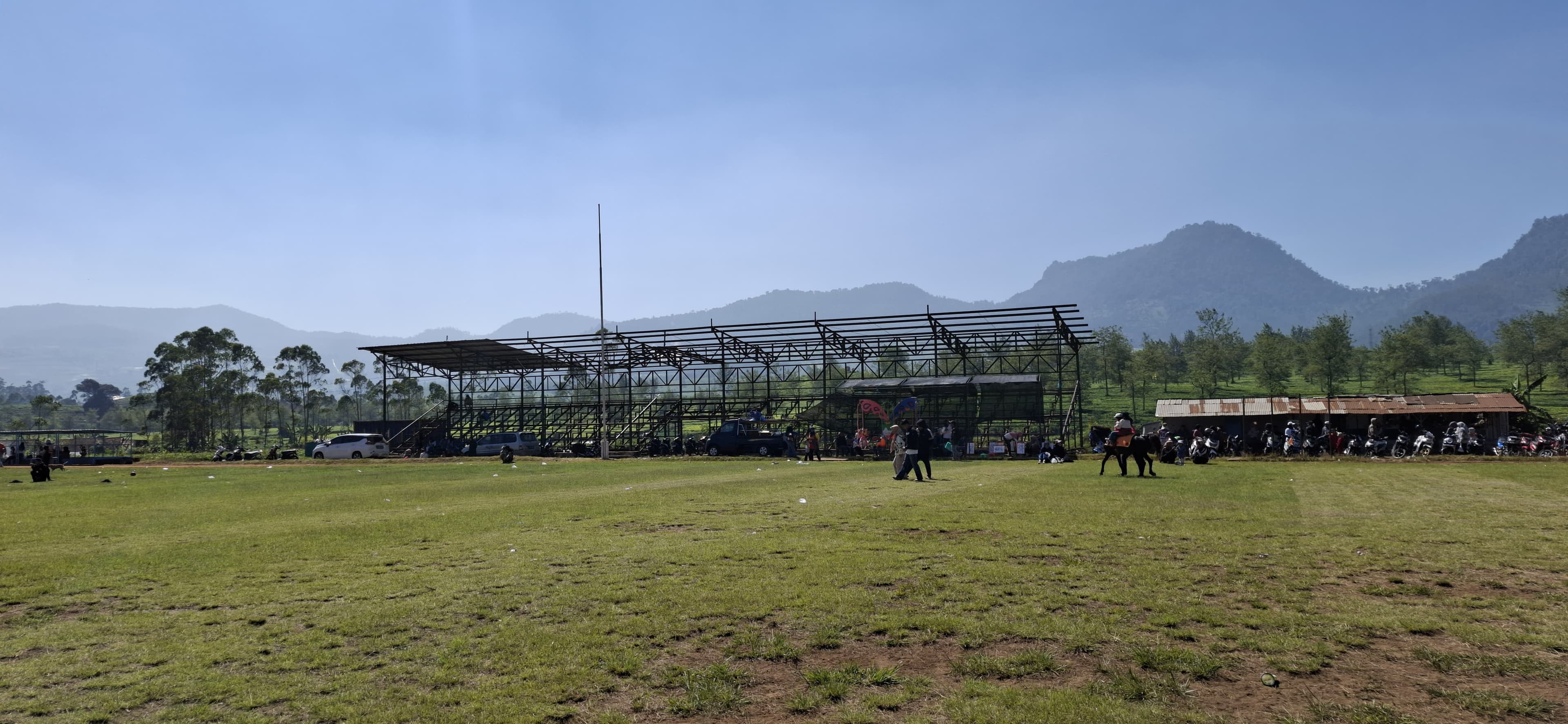 Lapangan Babakan Tanara